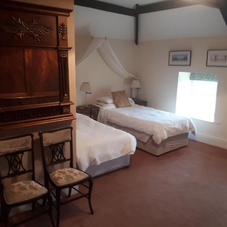 ホテル Castlemorris House トラリー エクステリア 写真