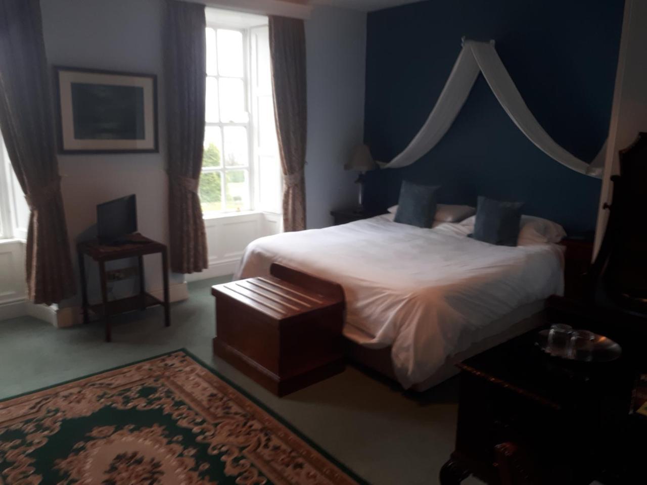 ホテル Castlemorris House トラリー エクステリア 写真