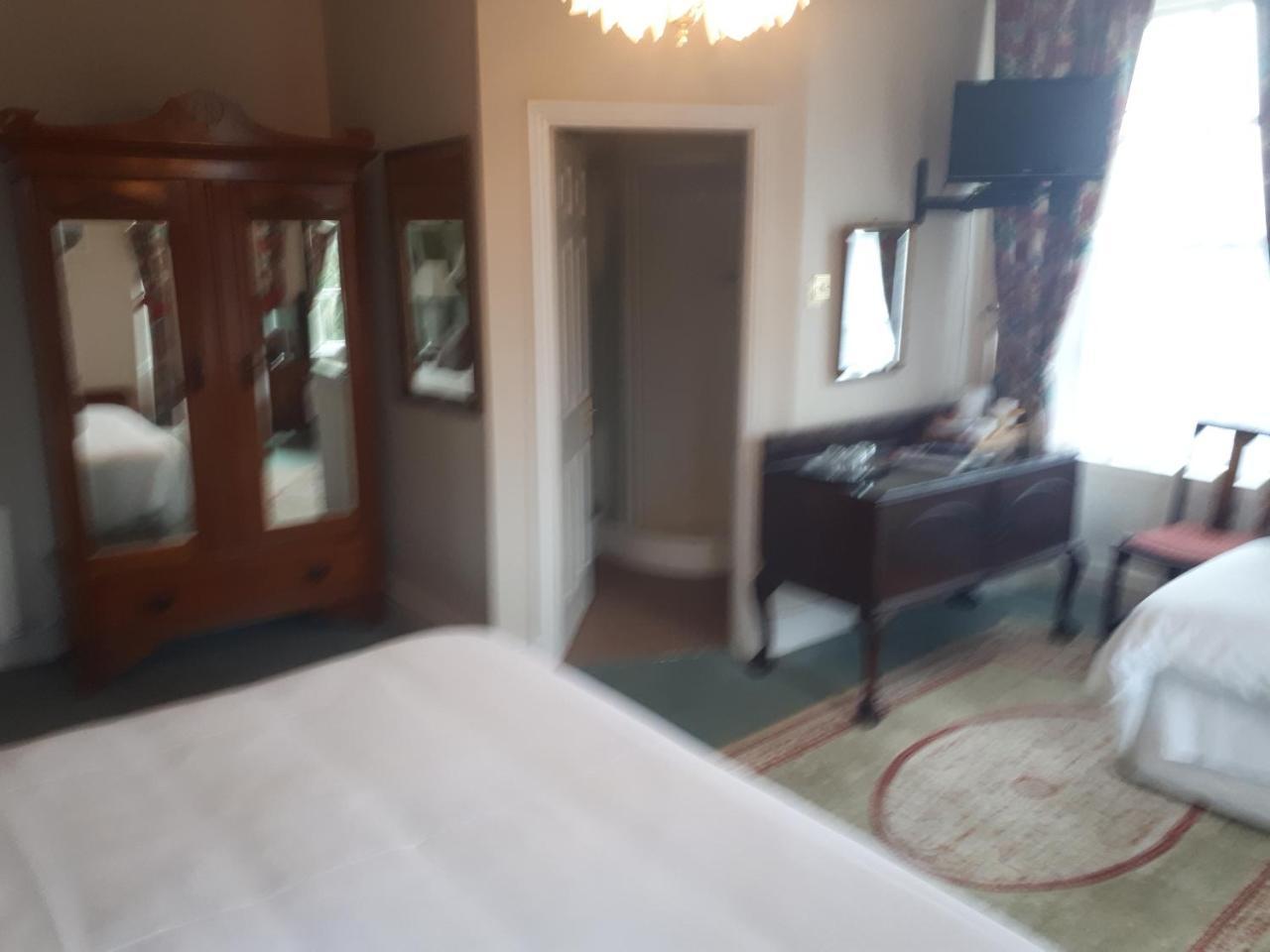 ホテル Castlemorris House トラリー エクステリア 写真